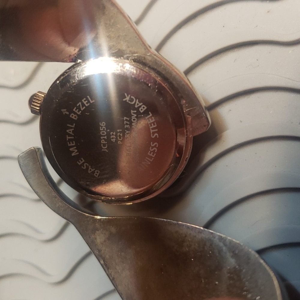 Watch - Picture 4 of 4